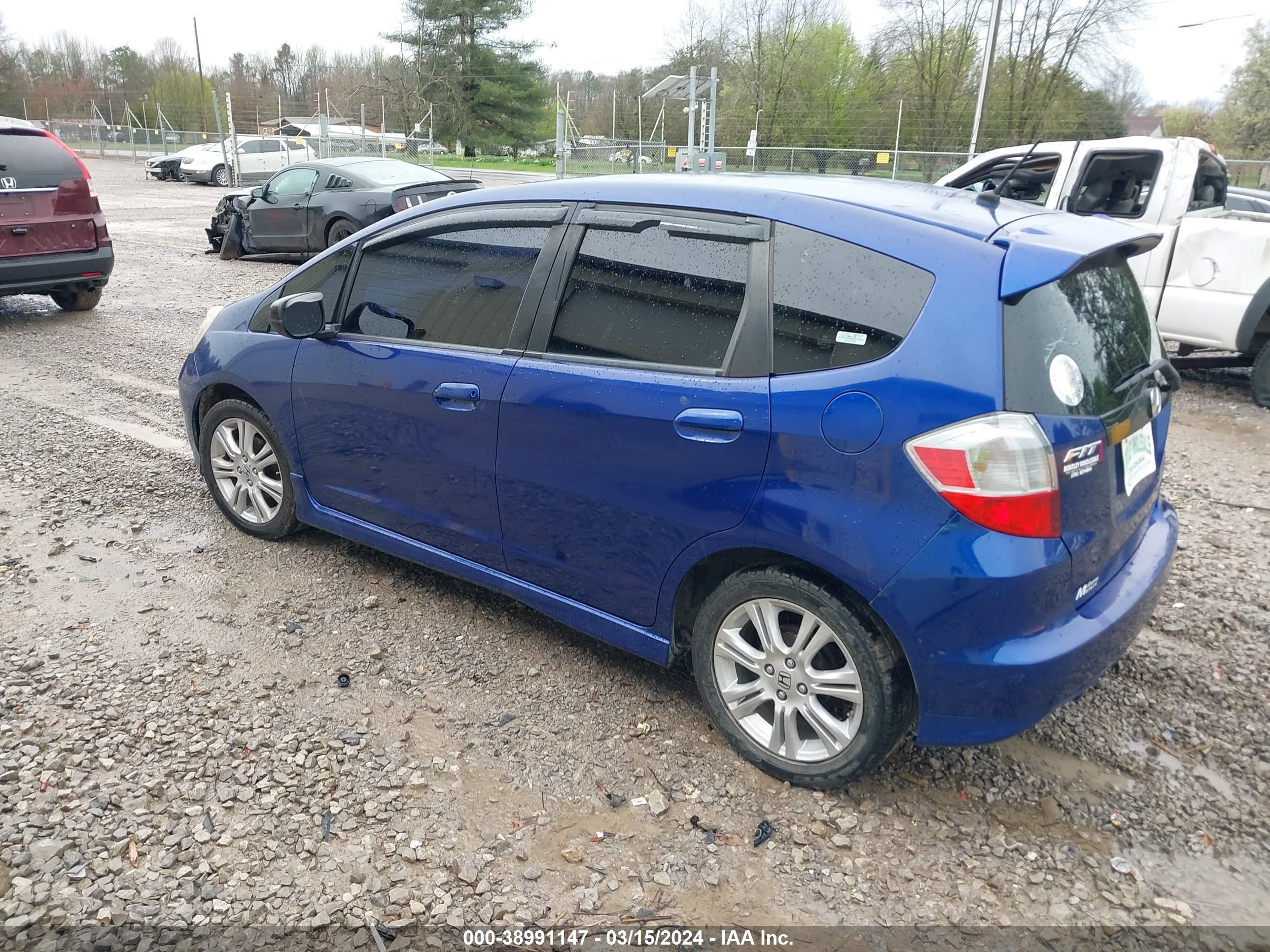 Photo 2 VIN: JHMGE87689S066577 - HONDA FIT 