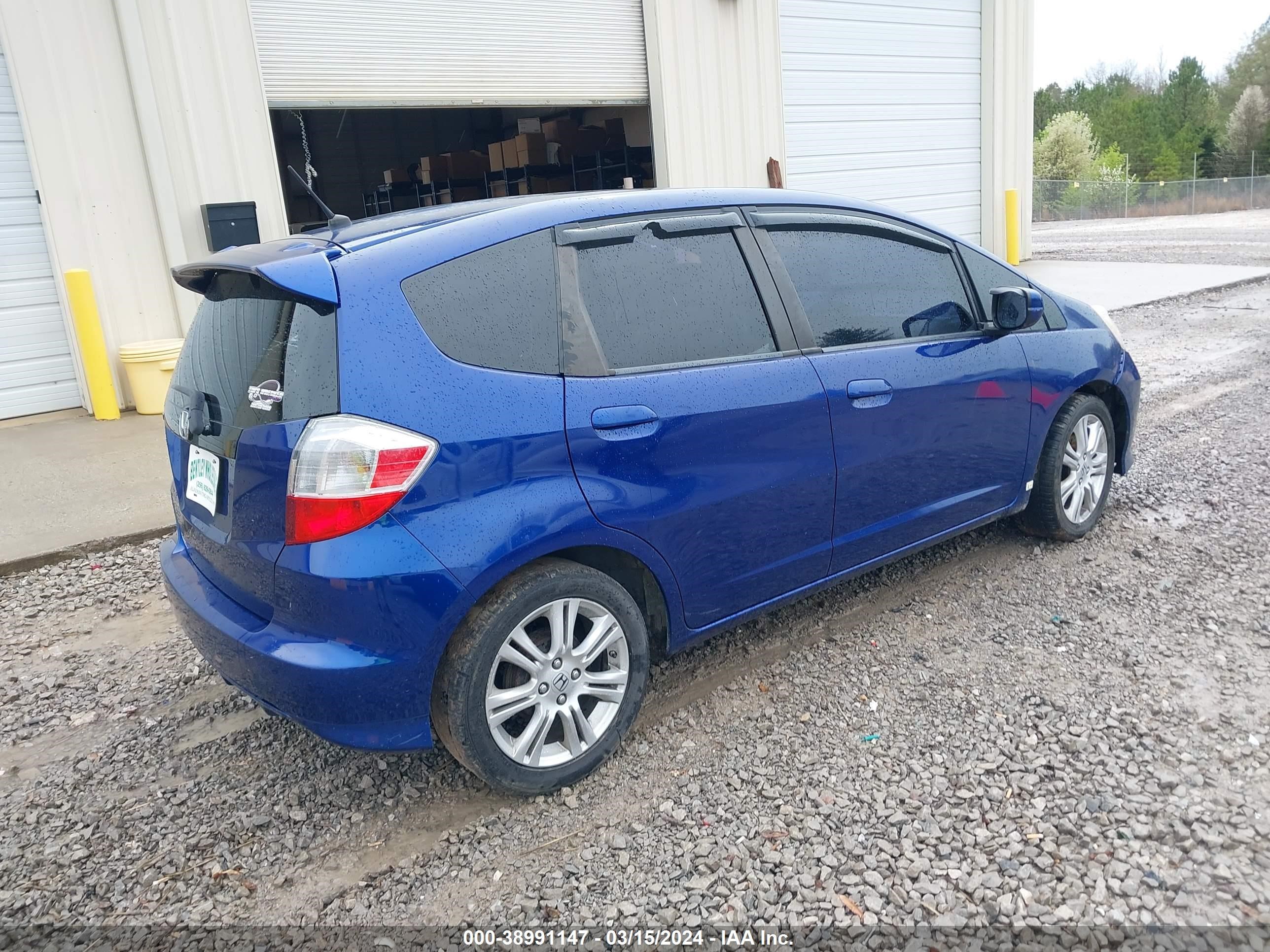 Photo 3 VIN: JHMGE87689S066577 - HONDA FIT 