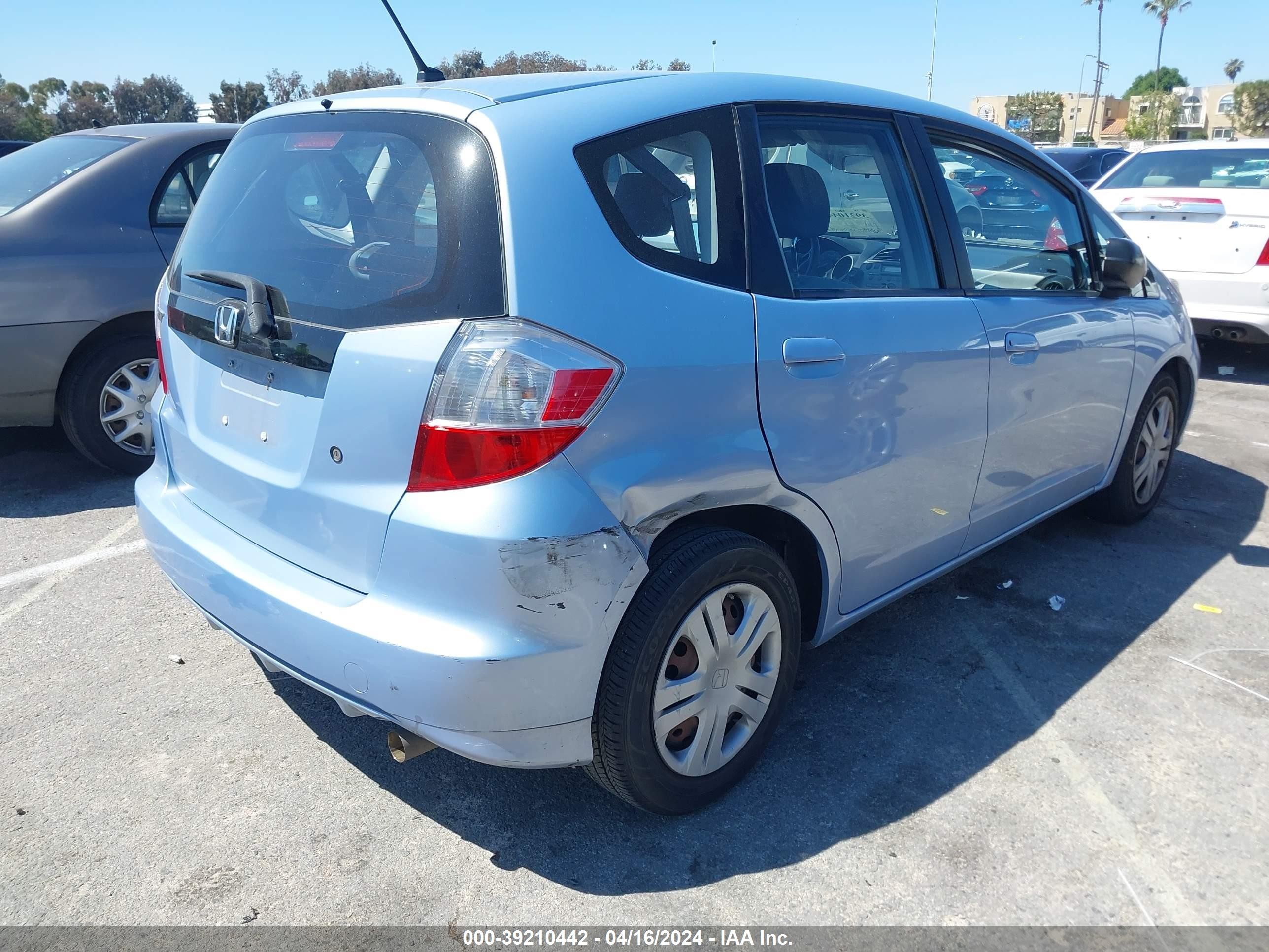 Photo 3 VIN: JHMGE88249S031997 - HONDA FIT 