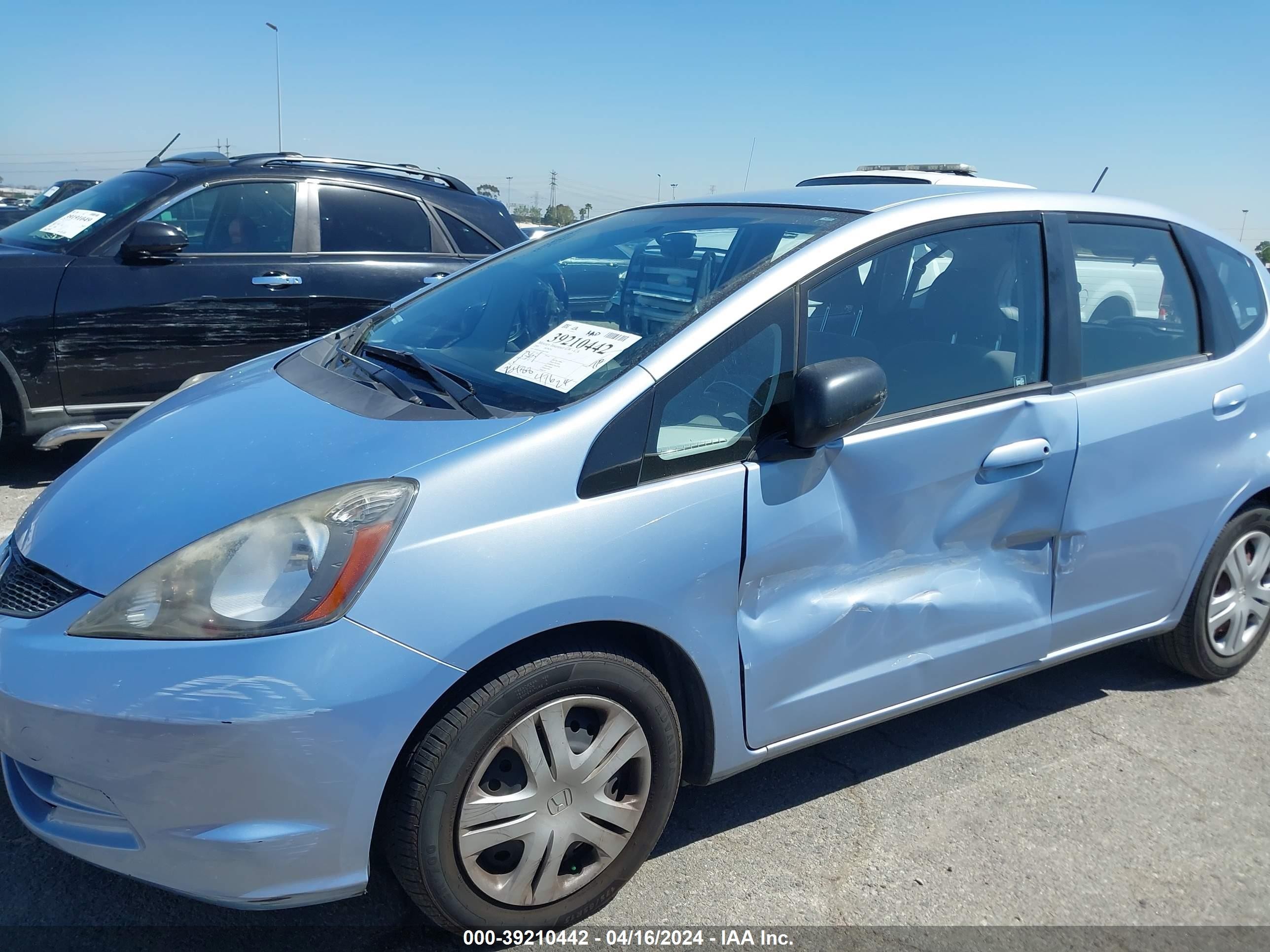 Photo 5 VIN: JHMGE88249S031997 - HONDA FIT 