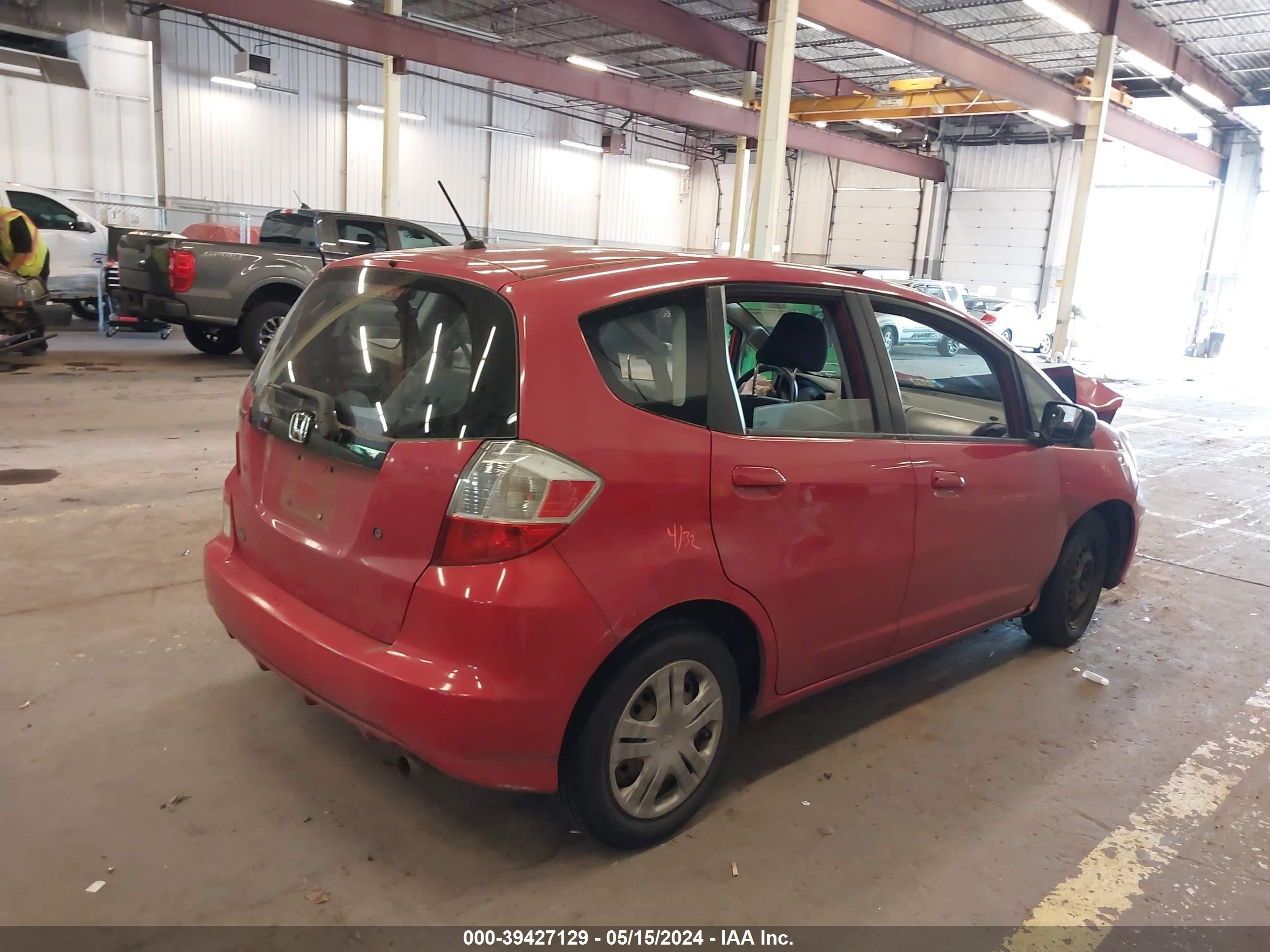 Photo 3 VIN: JHMGE88299S071427 - HONDA FIT 