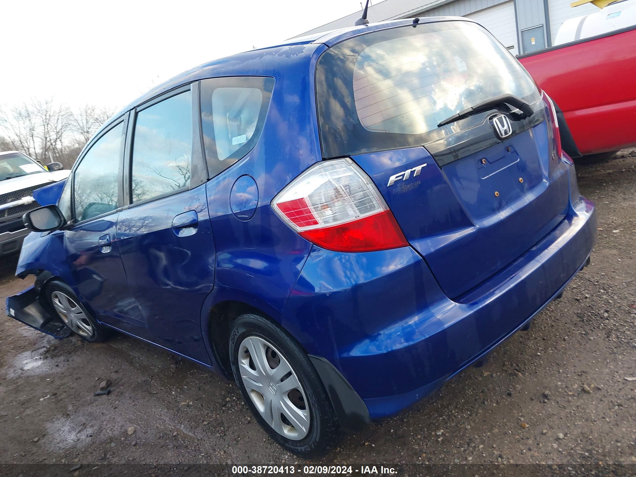 Photo 2 VIN: JHMGE882X9S062364 - HONDA FIT 