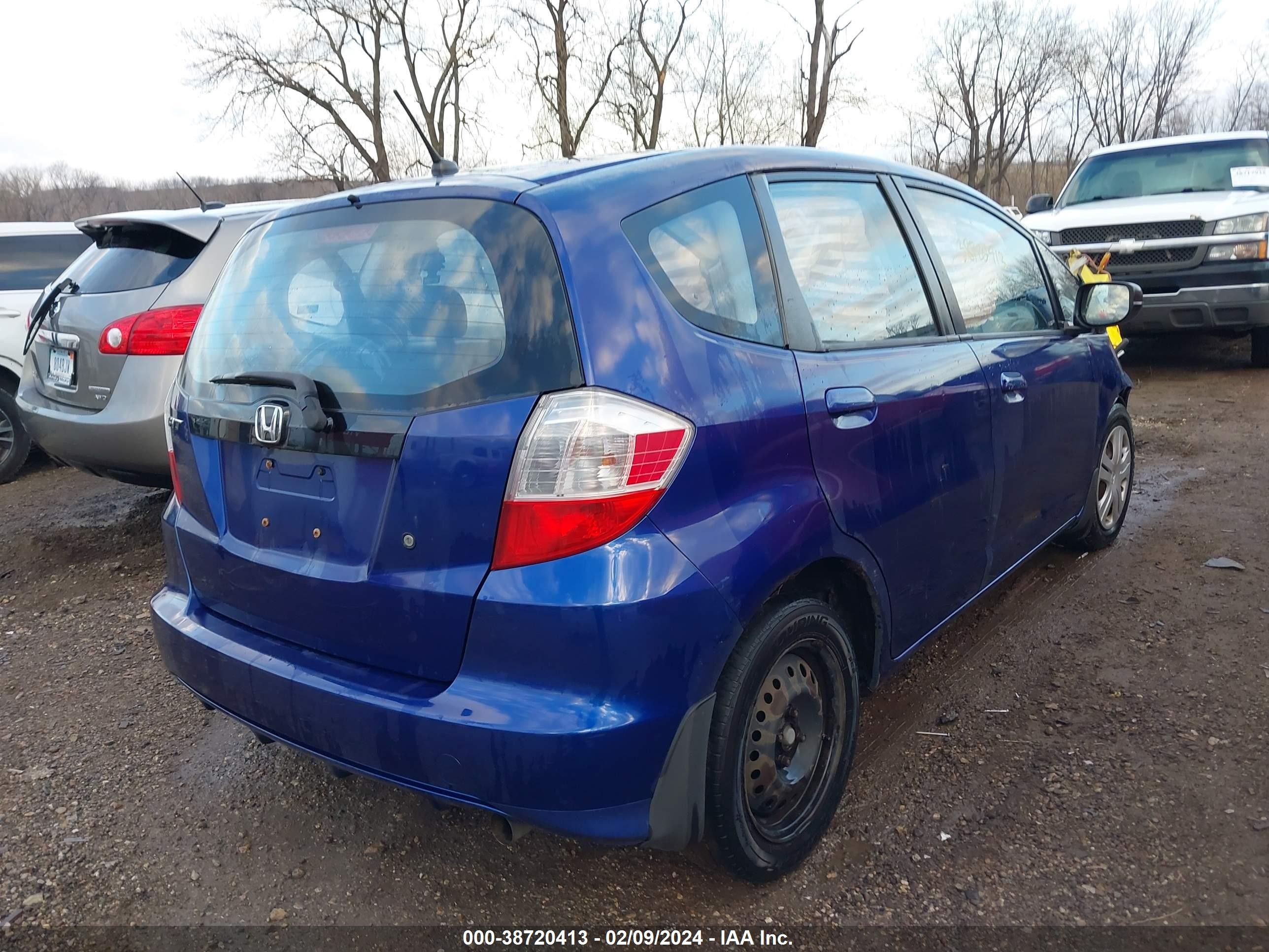 Photo 3 VIN: JHMGE882X9S062364 - HONDA FIT 