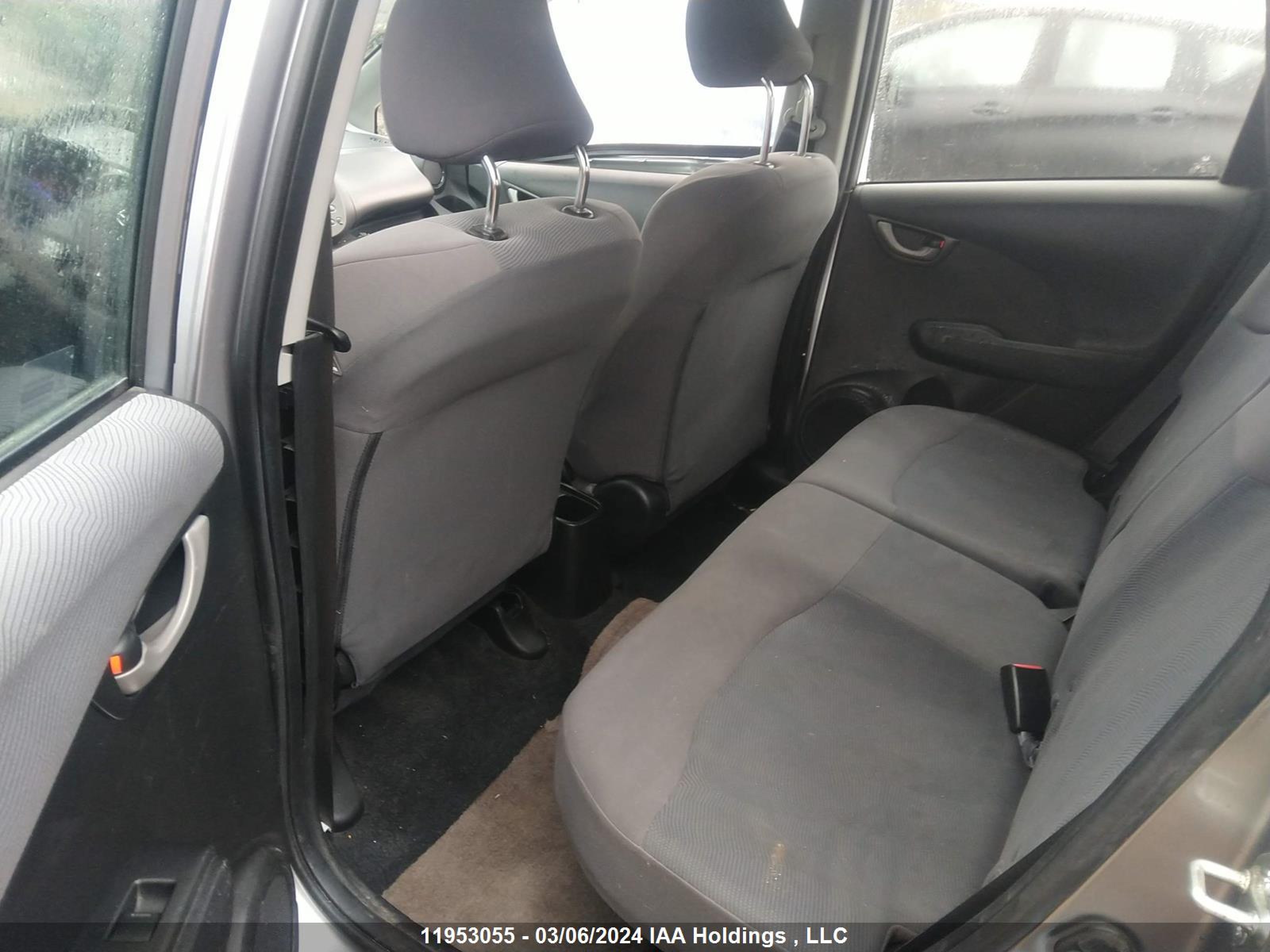 Photo 7 VIN: JHMGE88329S812770 - HONDA FIT 