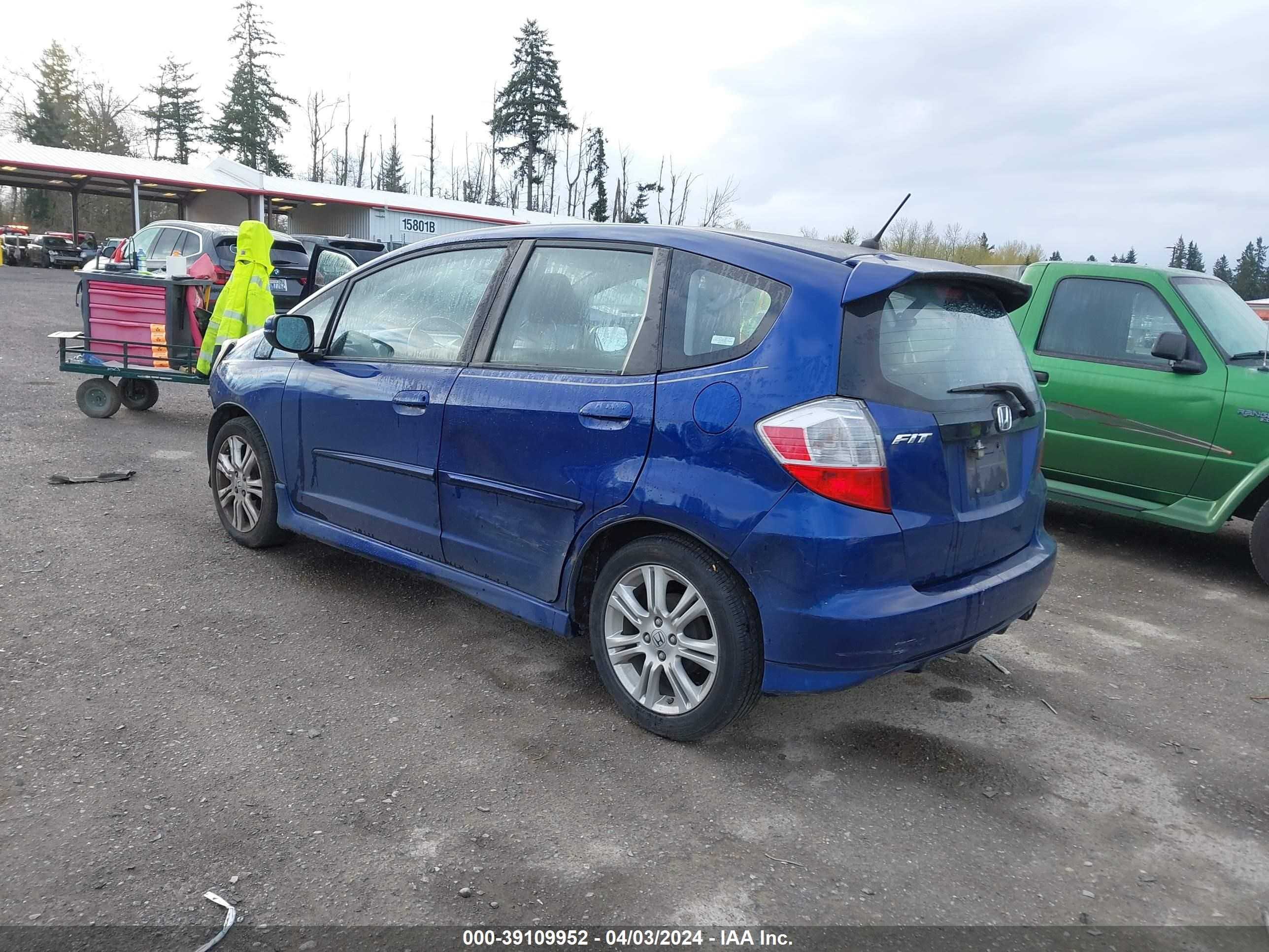 Photo 2 VIN: JHMGE88419S000580 - HONDA FIT 