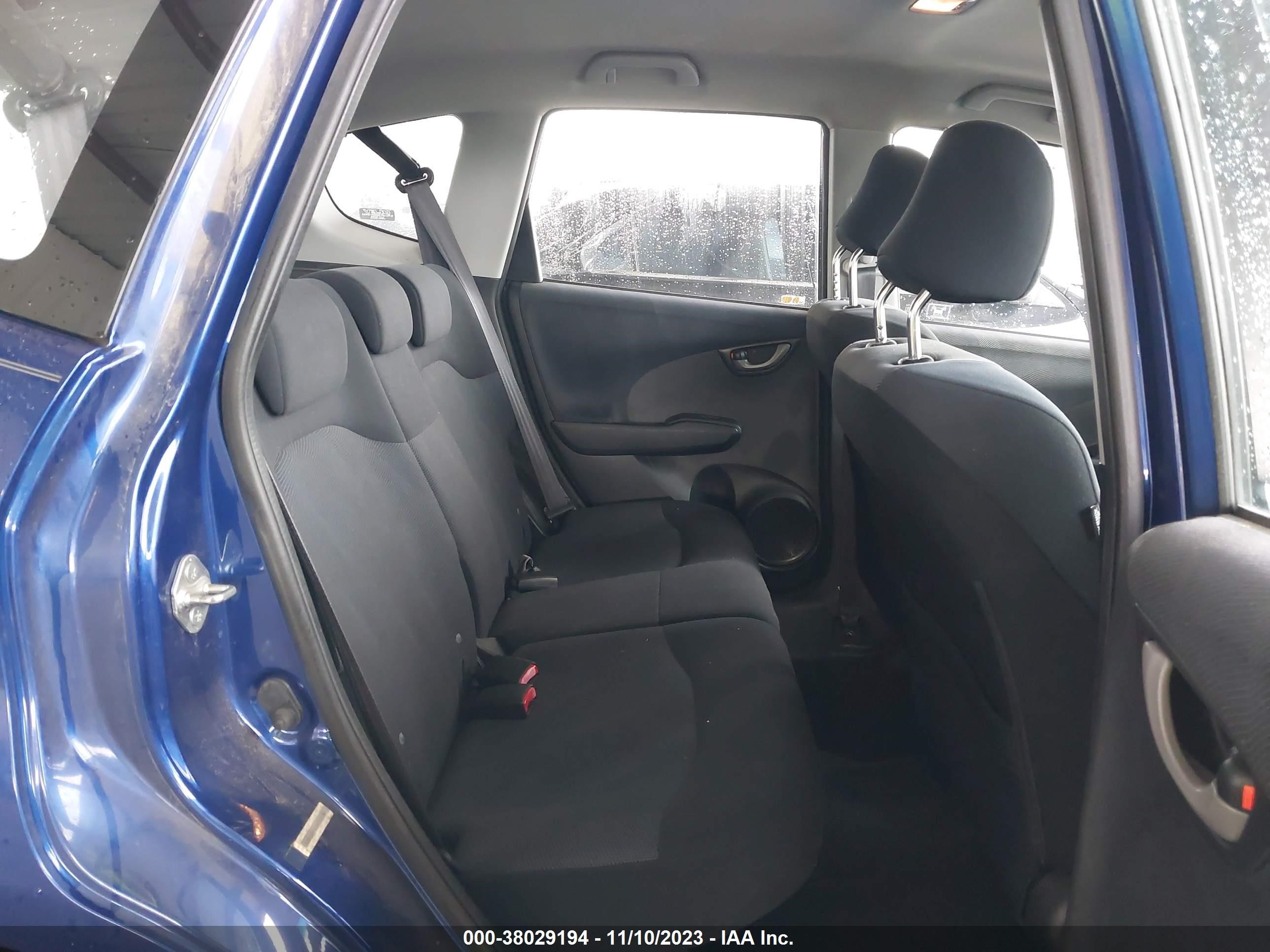 Photo 7 VIN: JHMGE88429C001747 - HONDA FIT 