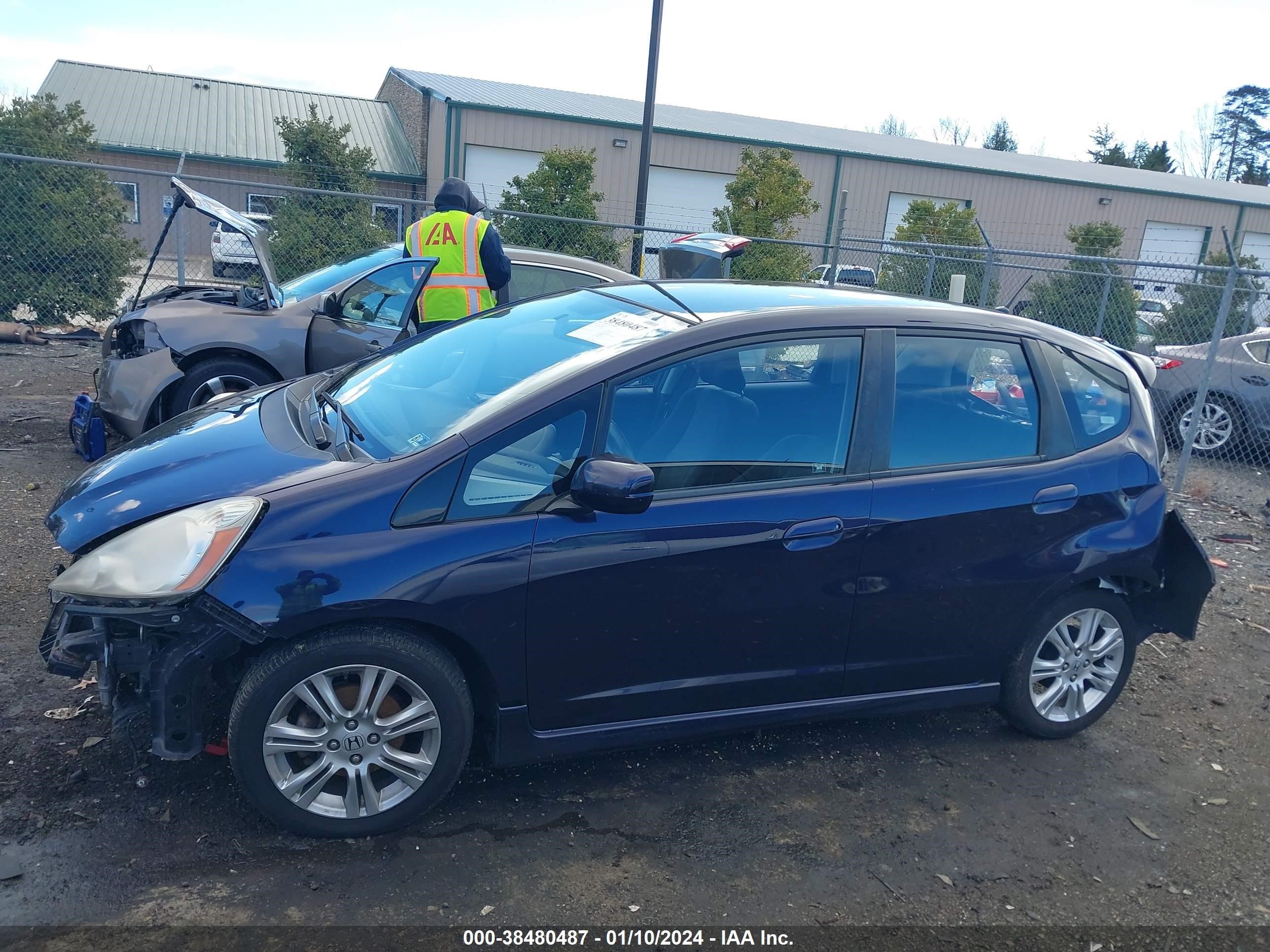 Photo 14 VIN: JHMGE88429S012690 - HONDA FIT 