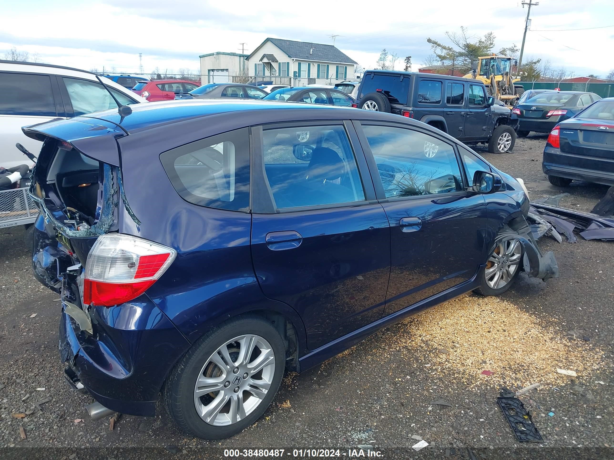 Photo 3 VIN: JHMGE88429S012690 - HONDA FIT 