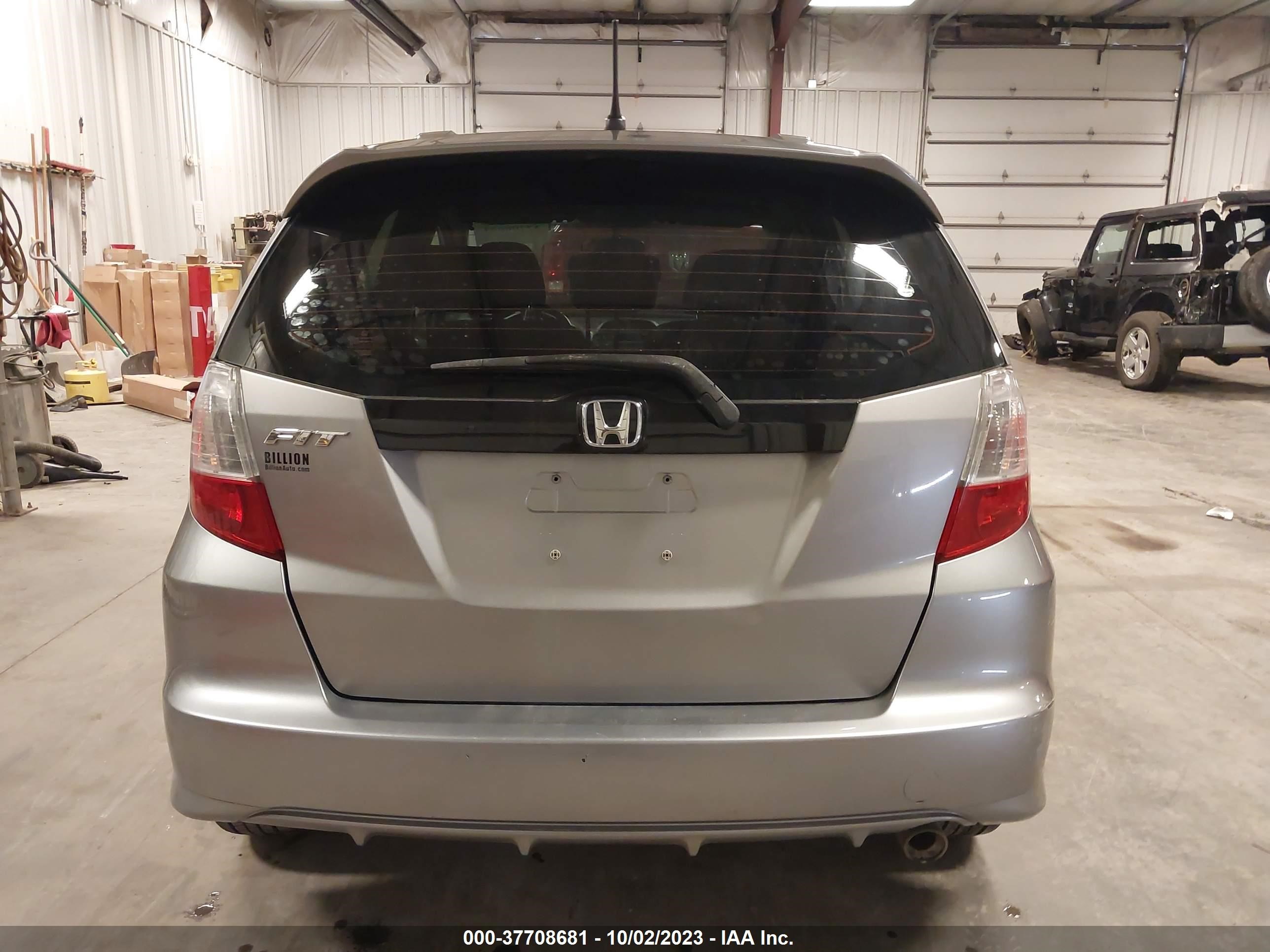 Photo 15 VIN: JHMGE88439S045455 - HONDA FIT SPORT 