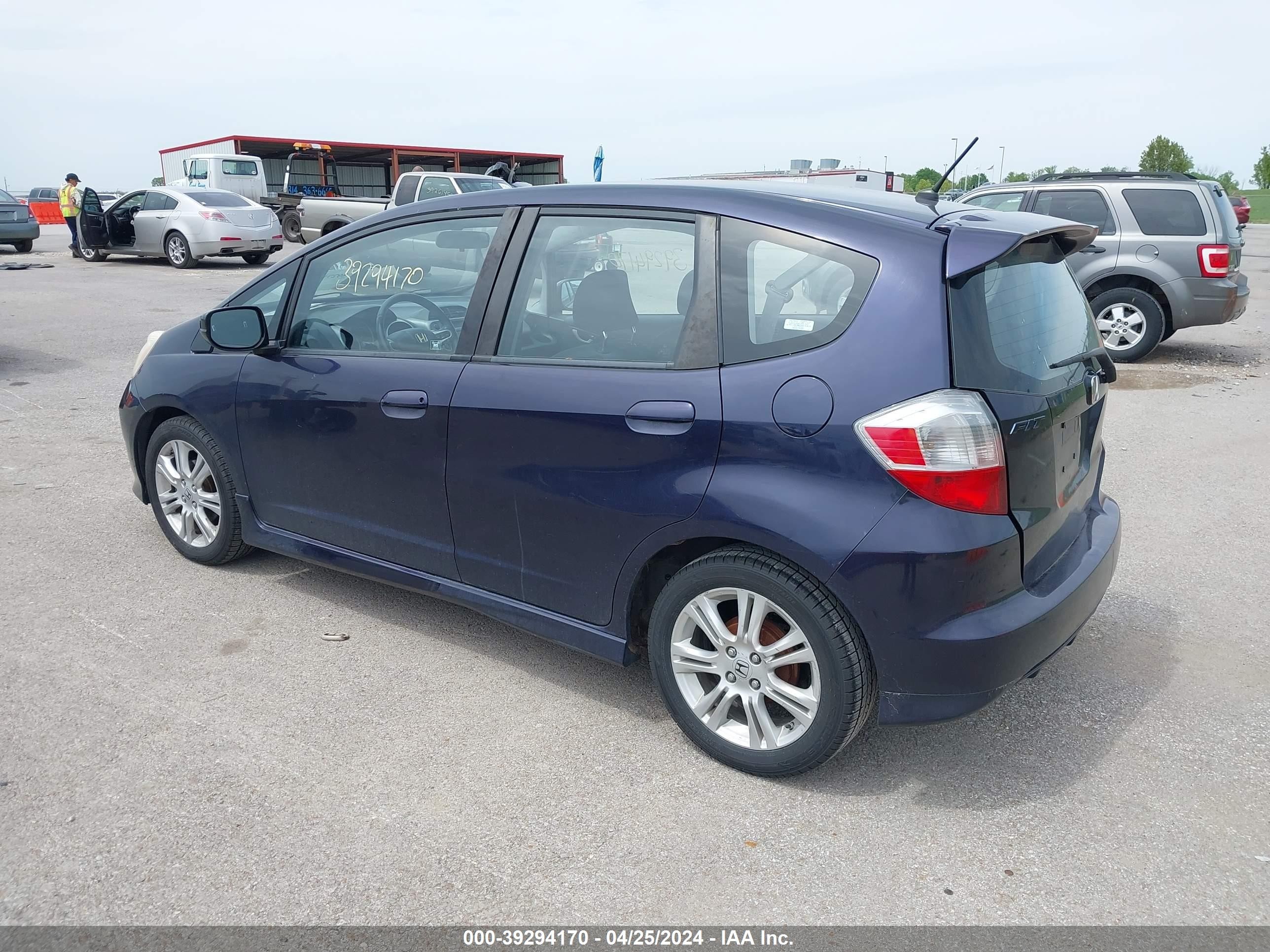 Photo 2 VIN: JHMGE88439S069108 - HONDA FIT 