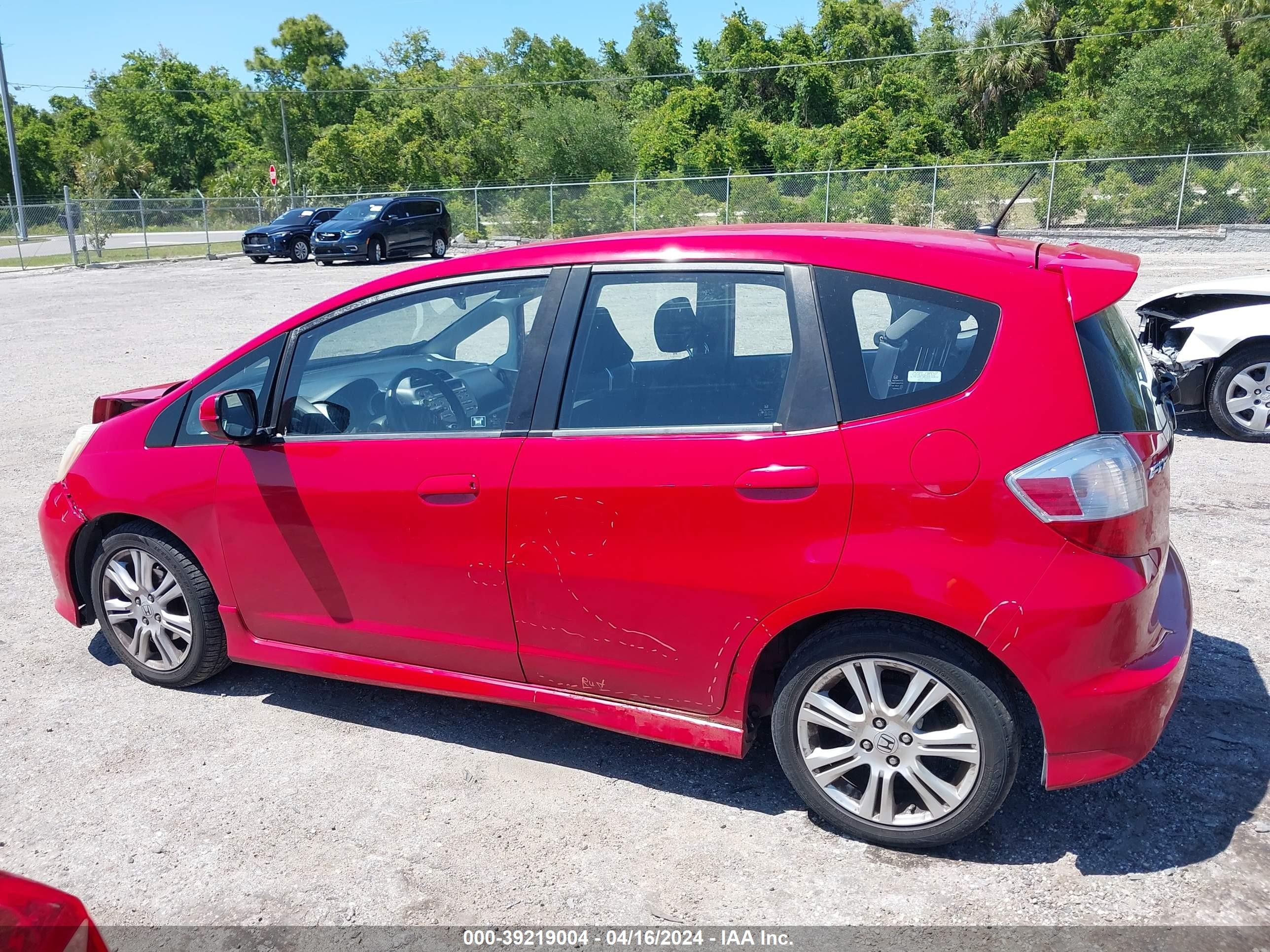 Photo 13 VIN: JHMGE88439S074163 - HONDA FIT 