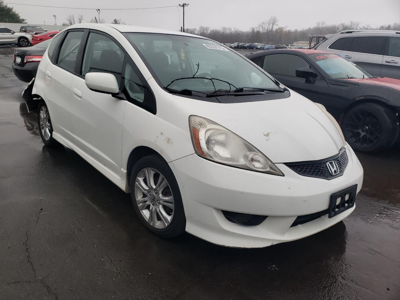 Photo 3 VIN: JHMGE88469S068261 - HONDA FIT 