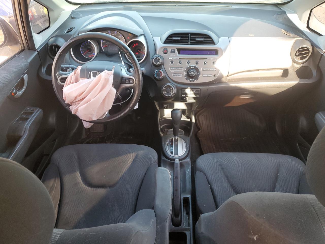 Photo 7 VIN: JHMGE88499C004936 - HONDA FIT 