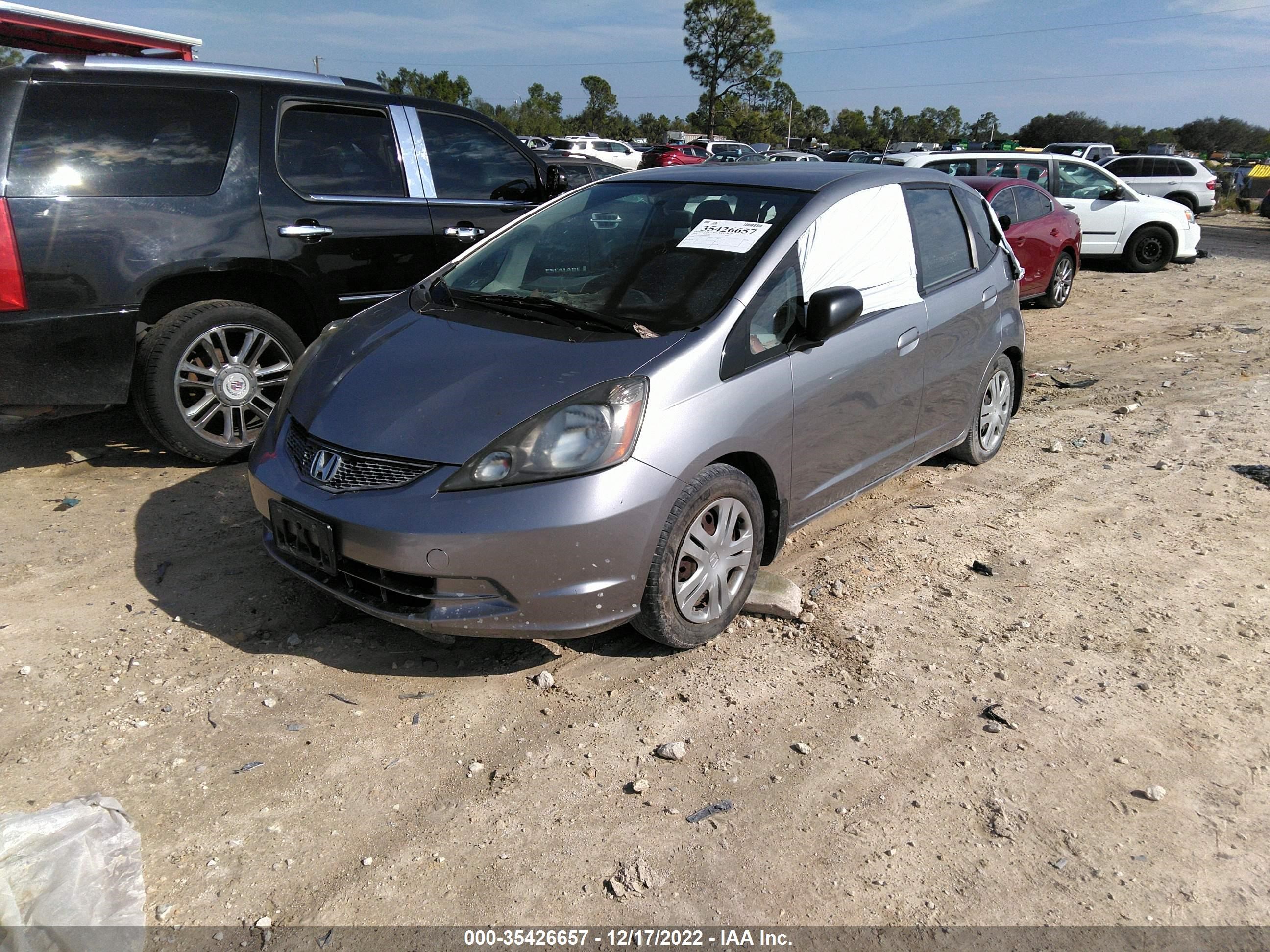 Photo 1 VIN: JHMGE8G20AS023000 - HONDA FIT 