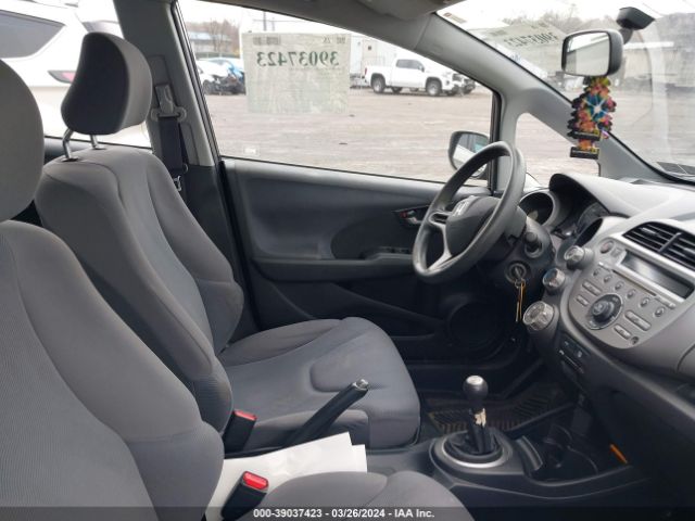 Photo 4 VIN: JHMGE8G22AS013990 - HONDA FIT 