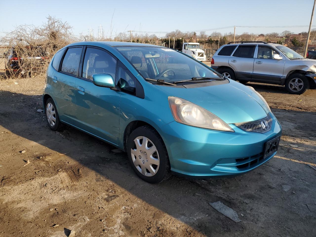 Photo 3 VIN: JHMGE8G30CC002931 - HONDA FIT 