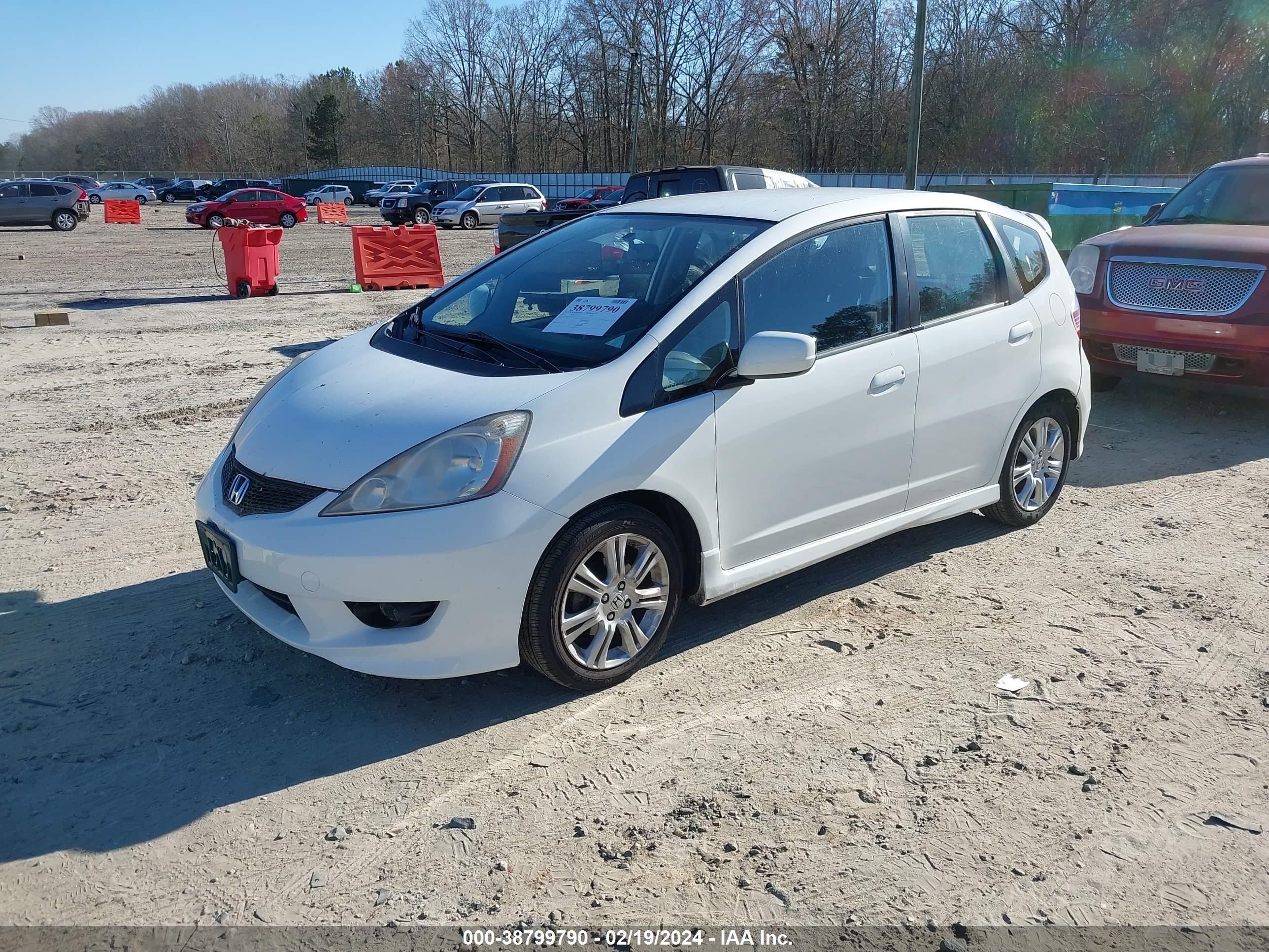 Photo 1 VIN: JHMGE8G41AC034230 - HONDA FIT 