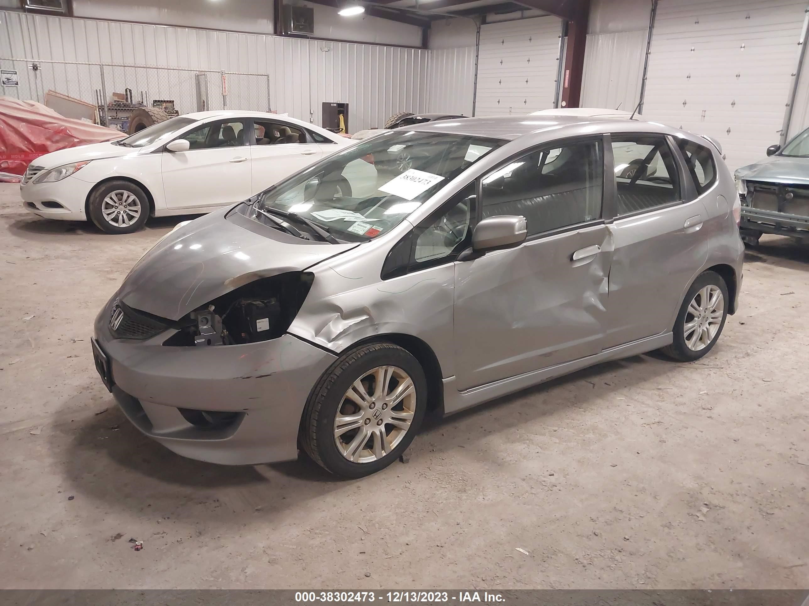 Photo 1 VIN: JHMGE8G42AC032972 - HONDA FIT 