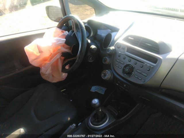 Photo 4 VIN: JHMGE8G46AS023231 - HONDA FIT 