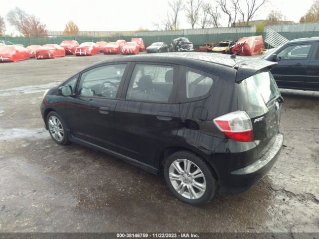 Photo 2 VIN: JHMGE8G48AS017060 - HONDA FIT 