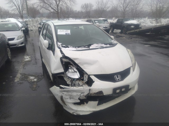 Photo 5 VIN: JHMGE8G4XAS023099 - HONDA FIT 