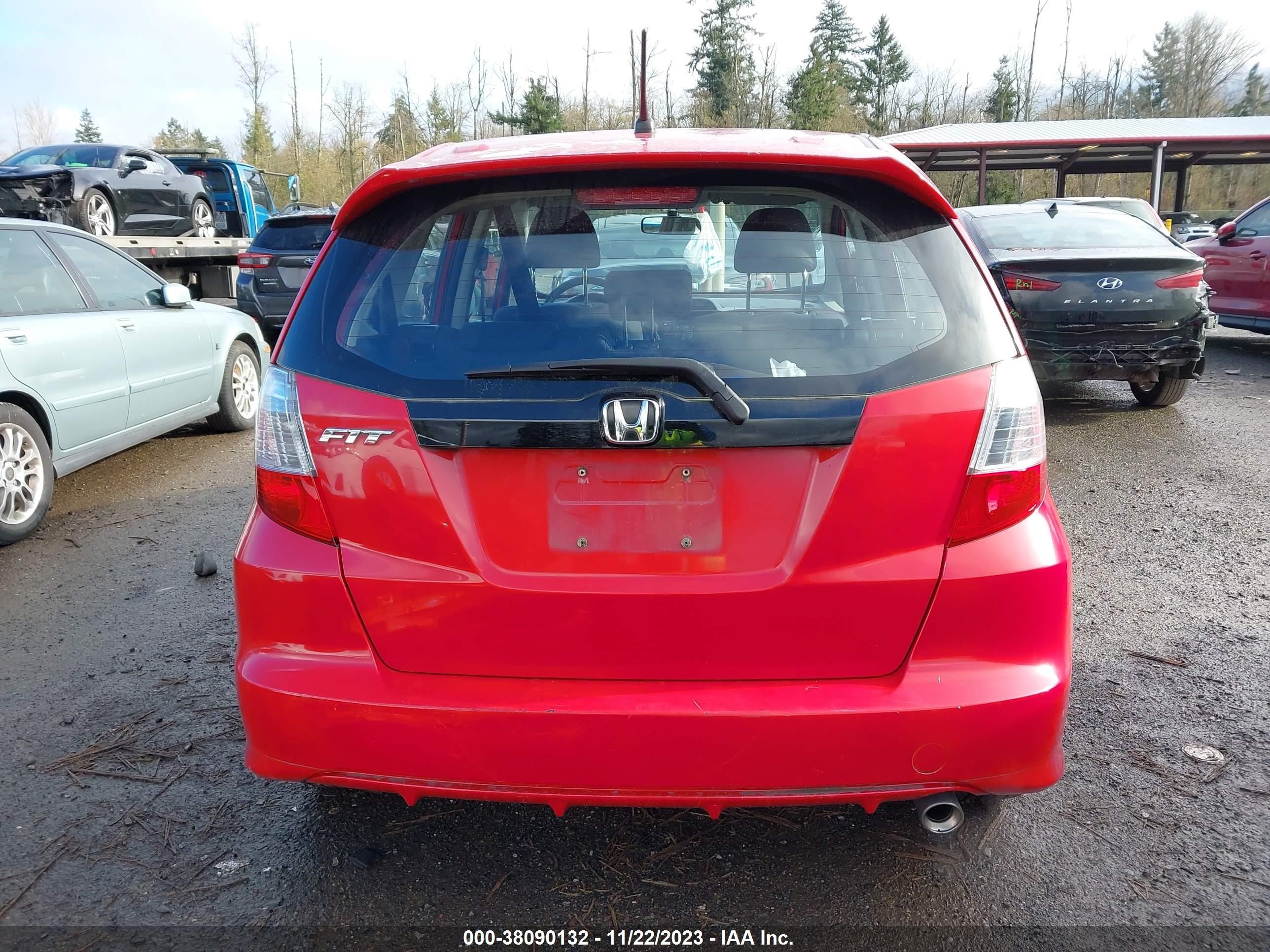 Photo 16 VIN: JHMGE8G52CC031381 - HONDA FIT 