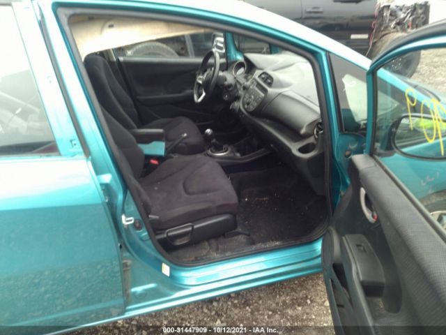 Photo 4 VIN: JHMGE8G5XCC004431 - HONDA FIT 