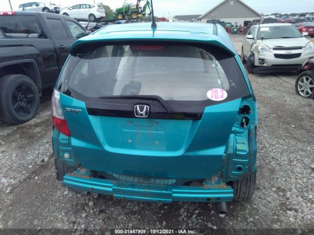 Photo 5 VIN: JHMGE8G5XCC004431 - HONDA FIT 