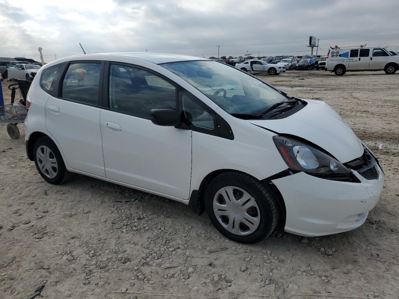 Photo 3 VIN: JHMGE8H21AS006107 - HONDA FIT 