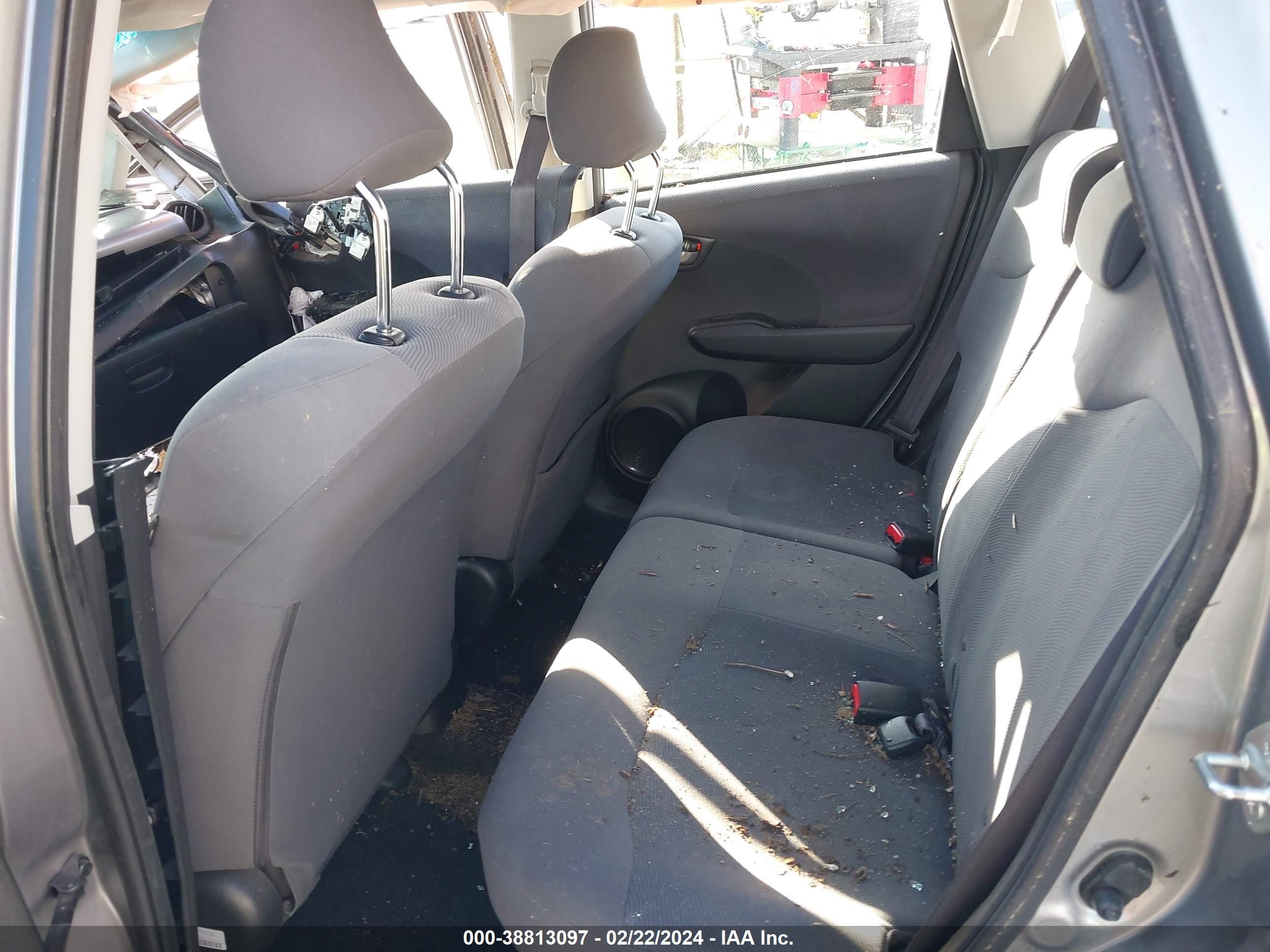 Photo 7 VIN: JHMGE8H21AS026762 - HONDA FIT 