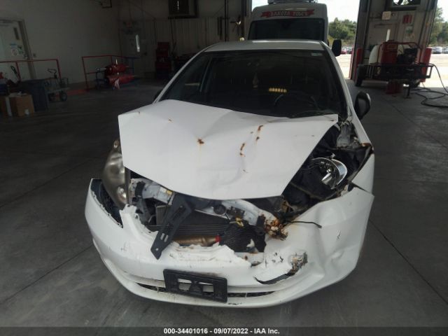 Photo 5 VIN: JHMGE8H22AC009818 - HONDA FIT 