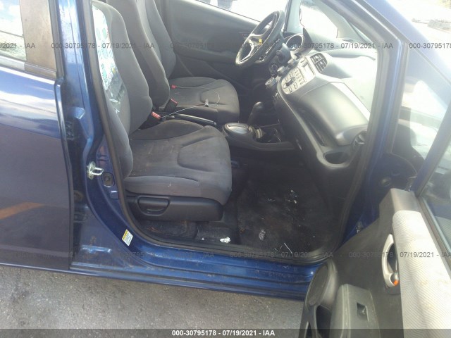 Photo 4 VIN: JHMGE8H23AS002527 - HONDA FIT 