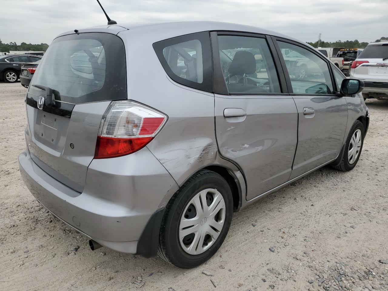 Photo 2 VIN: JHMGE8H23AS026794 - HONDA FIT 