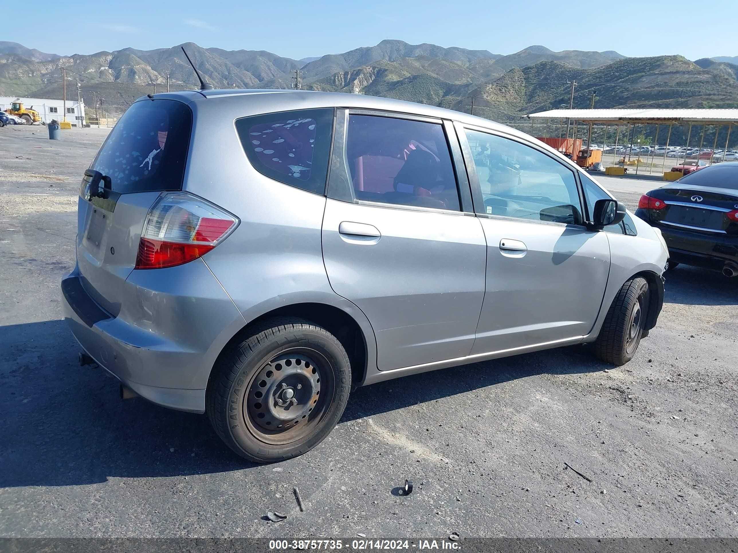 Photo 3 VIN: JHMGE8H25AC034938 - HONDA FIT 