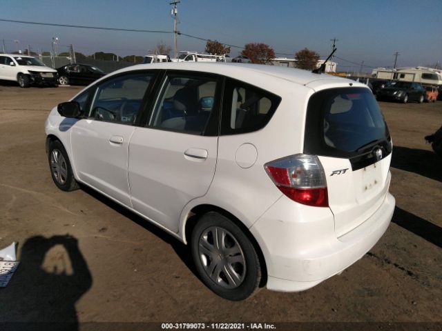 Photo 2 VIN: JHMGE8H2XAC000526 - HONDA FIT 