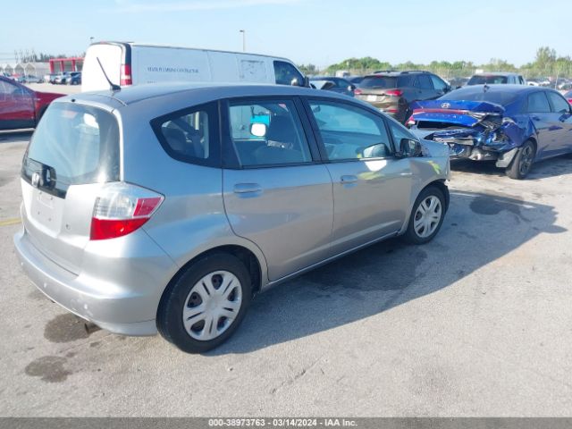 Photo 3 VIN: JHMGE8H2XAC035132 - HONDA FIT 