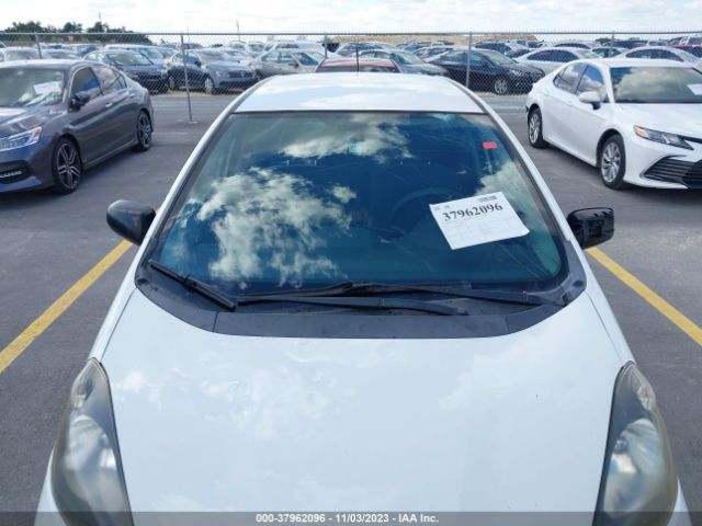 Photo 5 VIN: JHMGE8H31BS002701 - HONDA FIT 