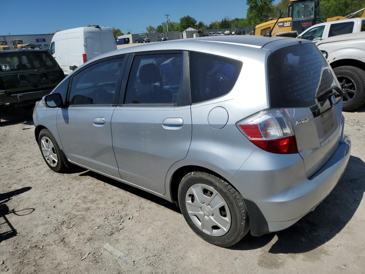 Photo 1 VIN: JHMGE8H31CS008936 - HONDA FIT 