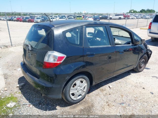 Photo 3 VIN: JHMGE8H32CS003874 - HONDA FIT 