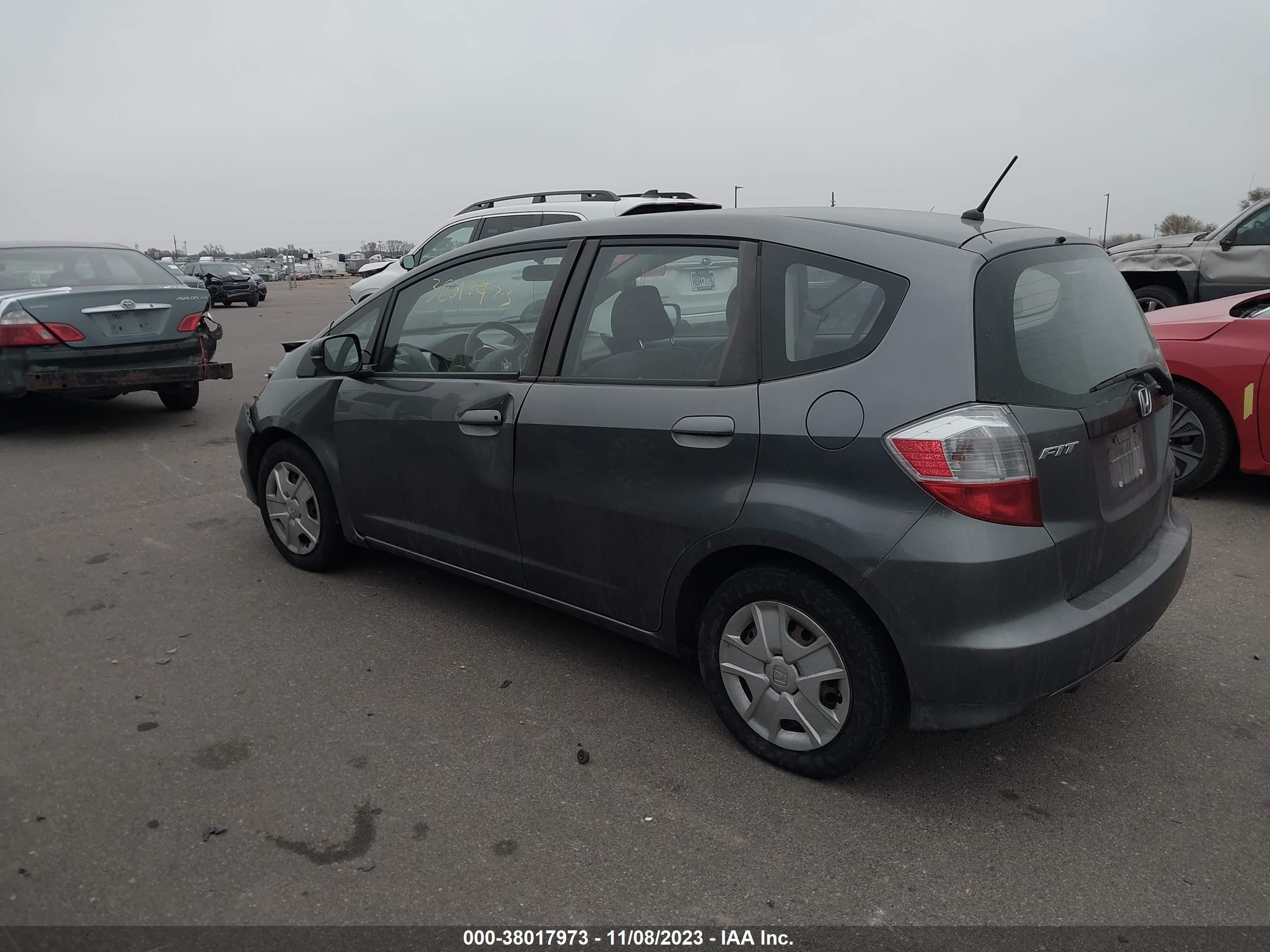 Photo 13 VIN: JHMGE8H32DC008584 - HONDA FIT 