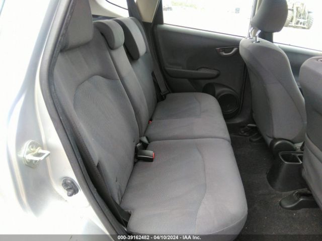 Photo 7 VIN: JHMGE8H32DC026390 - HONDA FIT 