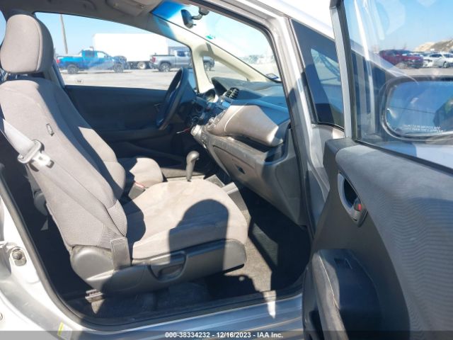 Photo 4 VIN: JHMGE8H33DC027502 - HONDA FIT 