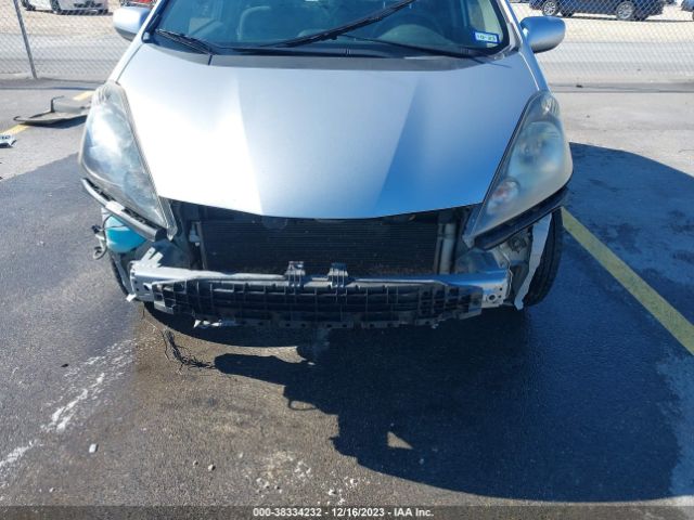 Photo 5 VIN: JHMGE8H33DC027502 - HONDA FIT 