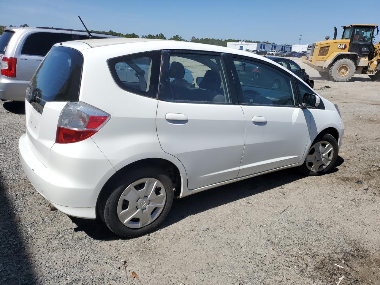 Photo 3 VIN: JHMGE8H33DC040184 - HONDA FIT 