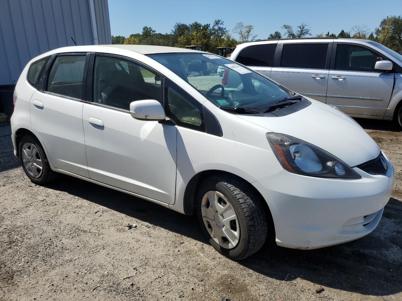 Photo 4 VIN: JHMGE8H33DC040184 - HONDA FIT 