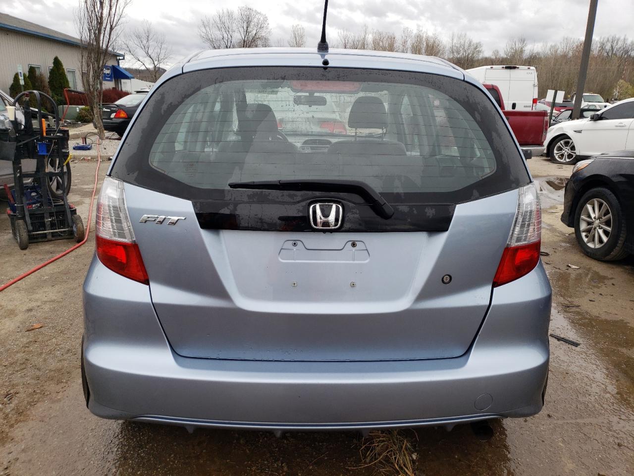 Photo 5 VIN: JHMGE8H34BC018286 - HONDA FIT 