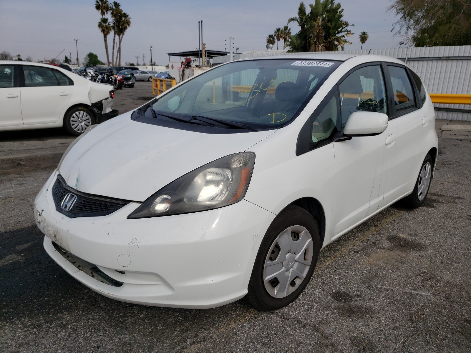 Photo 1 VIN: JHMGE8H34DC001197 - HONDA FIT 