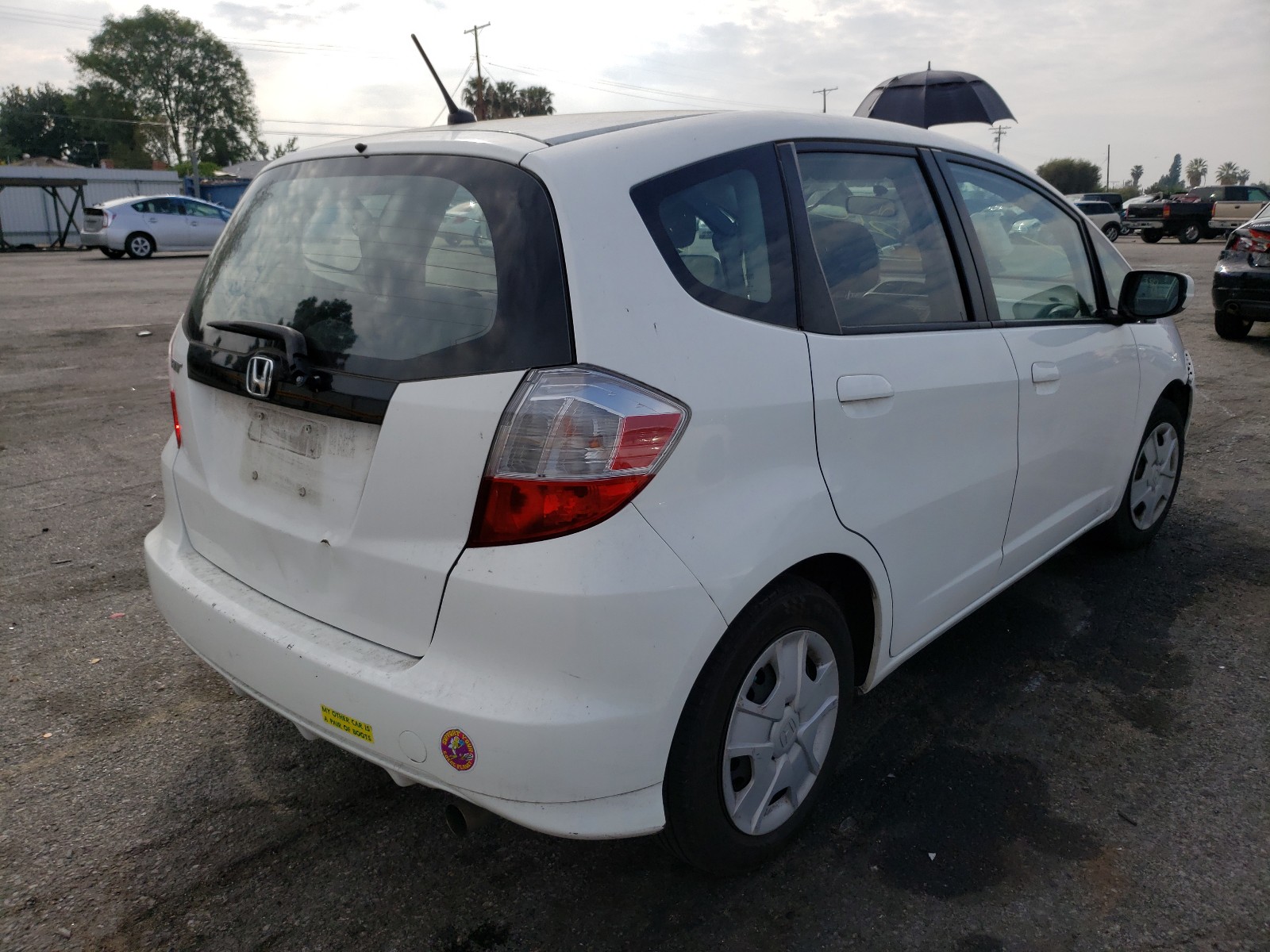 Photo 3 VIN: JHMGE8H34DC001197 - HONDA FIT 