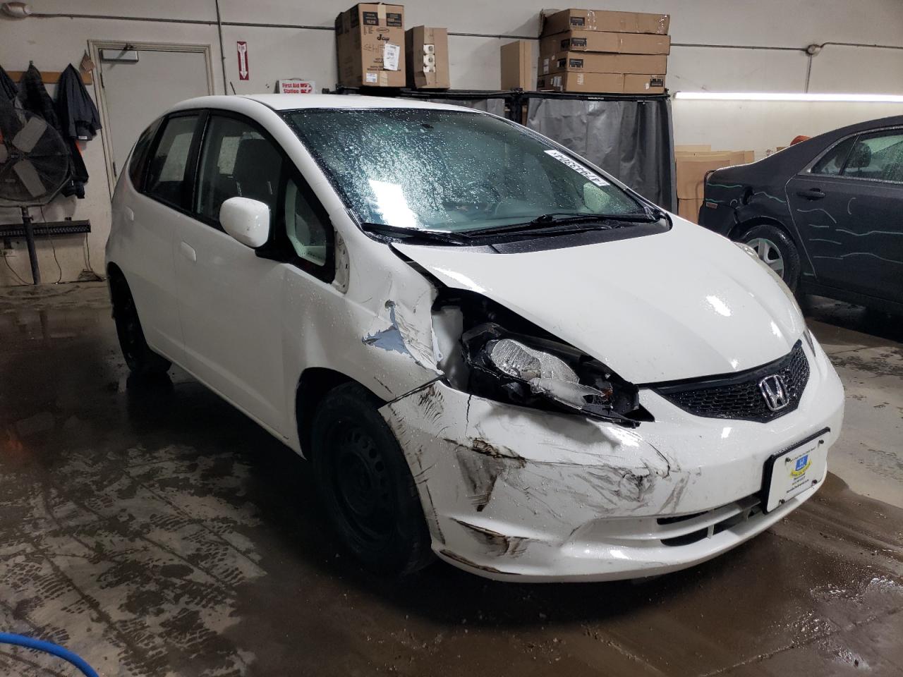 Photo 3 VIN: JHMGE8H34DC081245 - HONDA FIT 