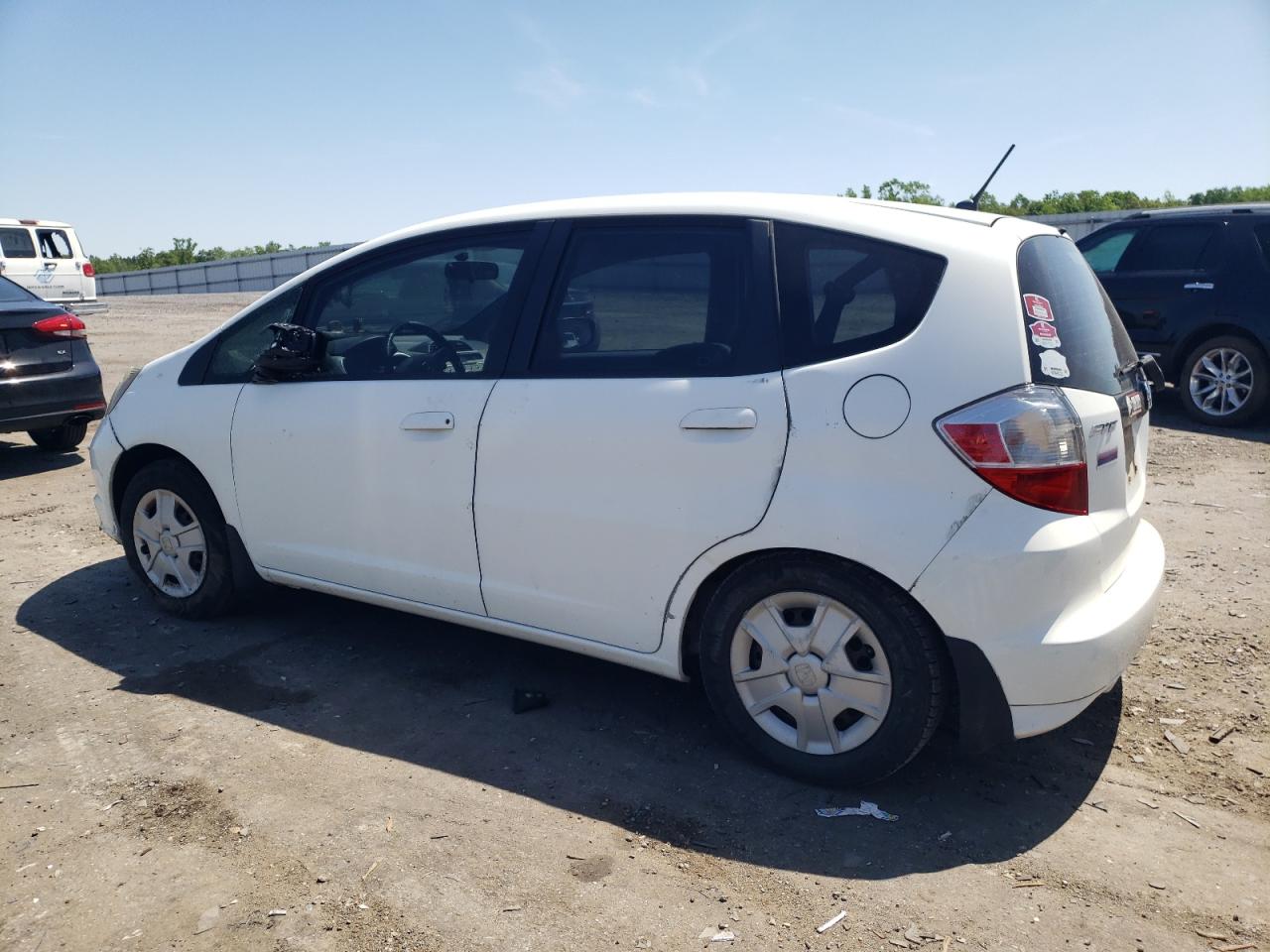 Photo 1 VIN: JHMGE8H35DC031227 - HONDA FIT 